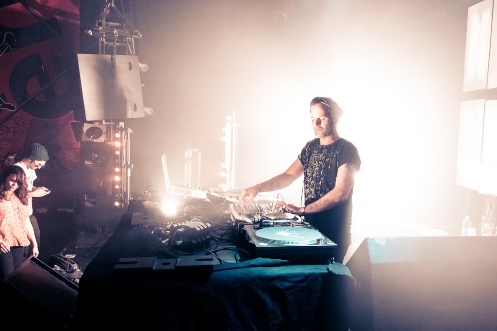 TIEFSCHWARZ (Basti , Souvenir Music, Berlin)