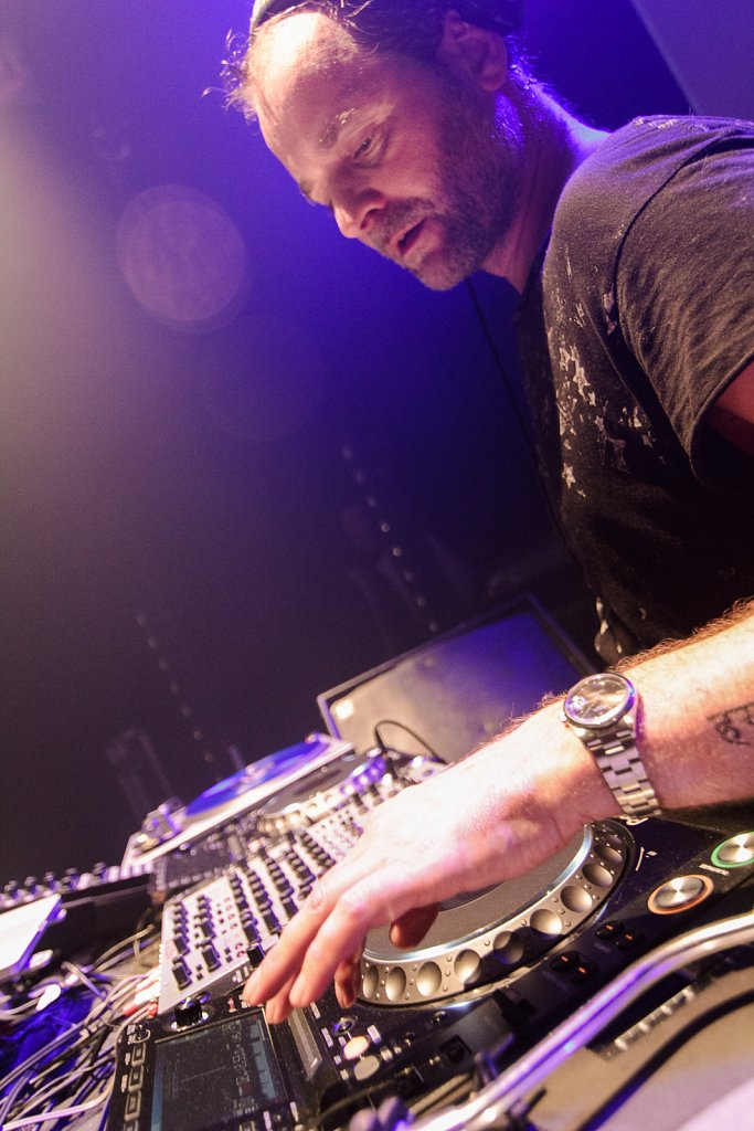 TIEFSCHWARZ (Basti , Souvenir Music, Berlin)